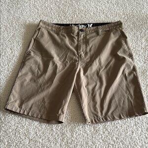 Hurley Tan Flat Front Shorts Lightweight Versatile Design